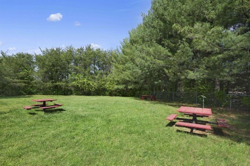 Ramada by Wyndham Asheville Southeast image 12