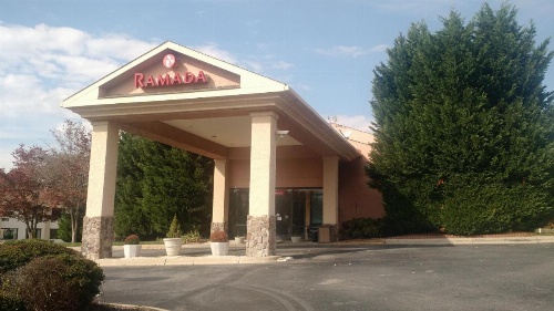 Ramada by Wyndham Asheville Southeast image 39